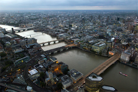 Design Competition Will Transform The Thames Illuminating Engineering