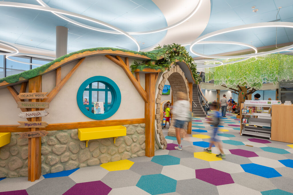 Greece Children's Library: A Fairytale for Budding Bookworms