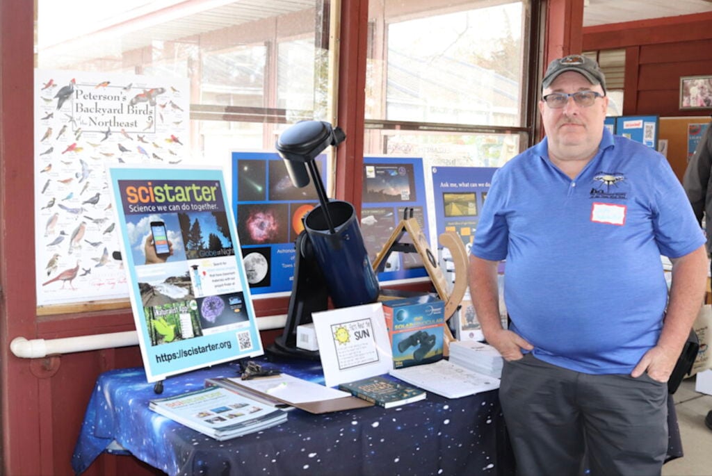 Webster provides a wealth of information on his “triad of interests”: ASTRA, DarkSky, and SciStarter. | Photos: James Webster.